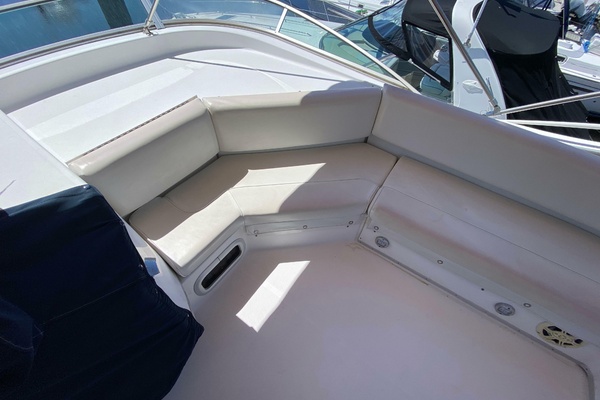 39ft Bayliner Yacht For Sale