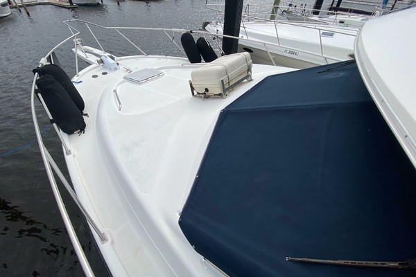 39ft Bayliner Yacht For Sale