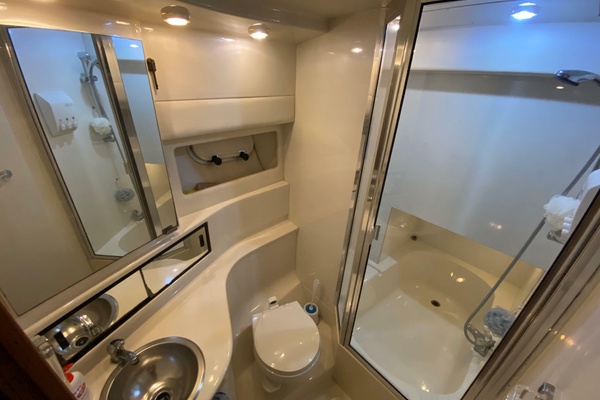 39ft Bayliner Yacht For Sale