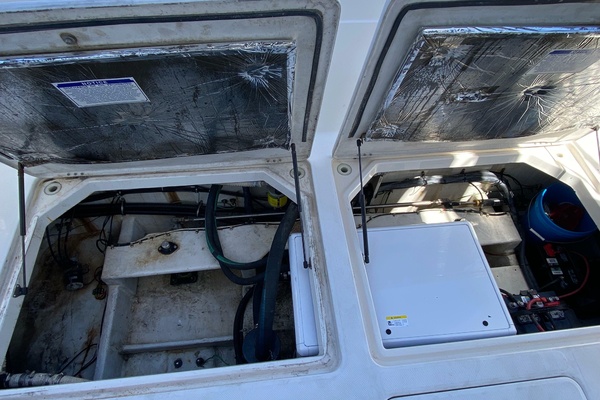 39ft Bayliner Yacht For Sale