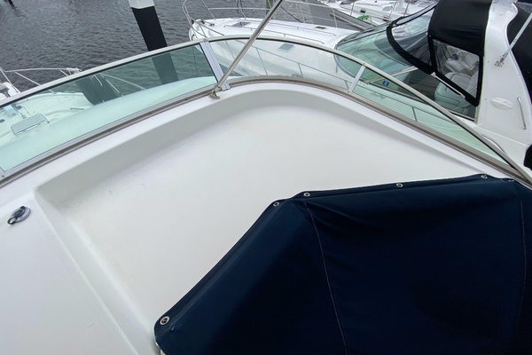 39ft Bayliner Yacht For Sale