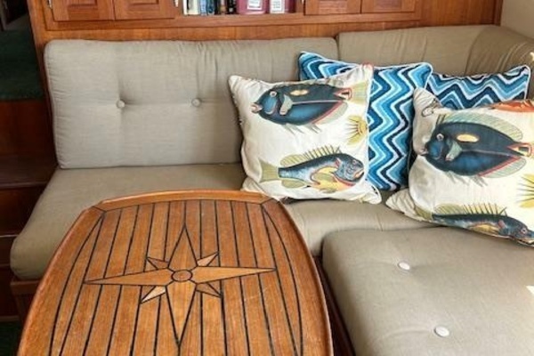 Photo of the 2001 Nordic Tugs 32 "Forget Me Knot"