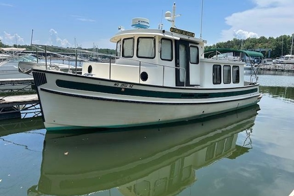 2001 Nordic Tugs 32