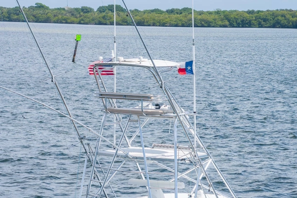 2001 Predator 35