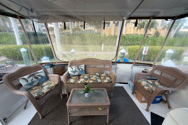 36ft Carver Yacht For Sale