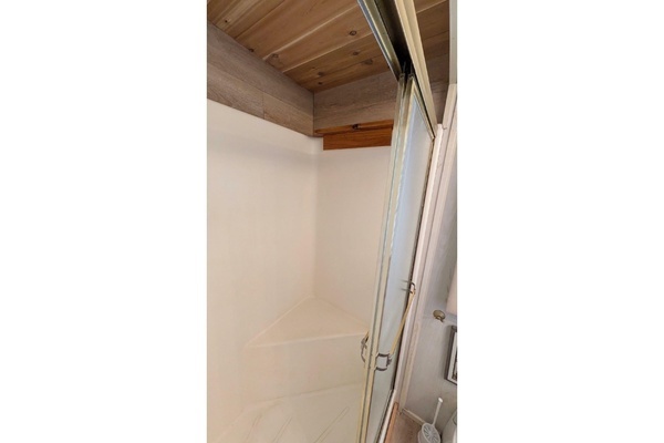 Stardust Cruisers 14.5 x 69 Yacht For Sale