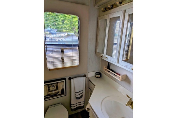 Stardust Cruisers 14.5 x 69 Yacht For Sale