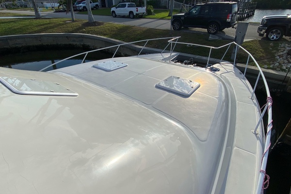 58ft Mares Yacht For Sale