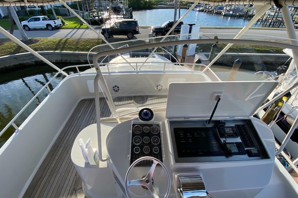 58ft Mares Yacht For Sale