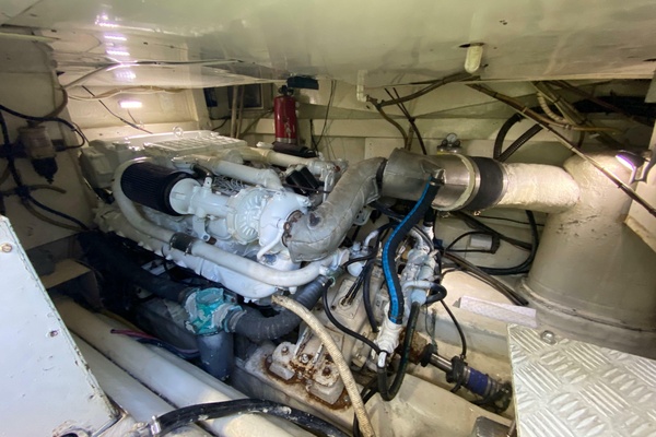 58ft Mares Yacht For Sale