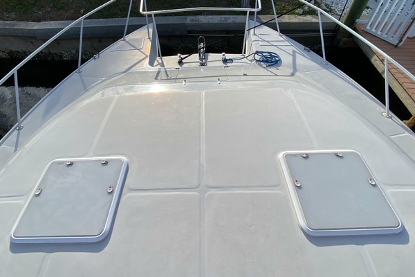 58ft Mares Yacht For Sale