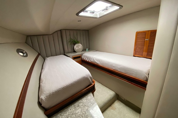 58ft Mares Yacht For Sale