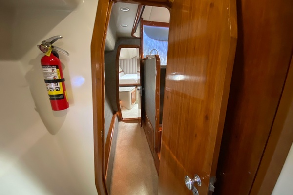 58ft Mares Yacht For Sale