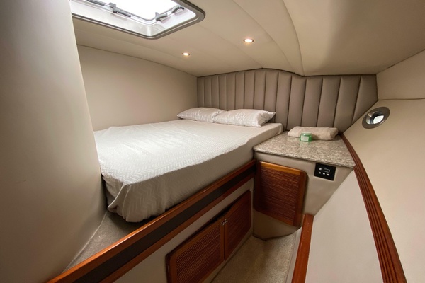 58ft Mares Yacht For Sale