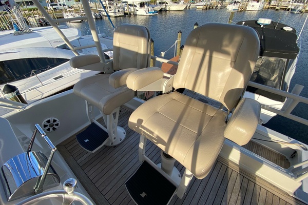 58ft Mares Yacht For Sale