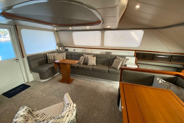58ft Mares Yacht For Sale
