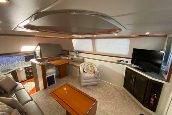58ft Mares Yacht For Sale