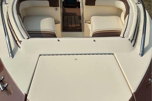 21ft Sea Ray Yacht For Sale