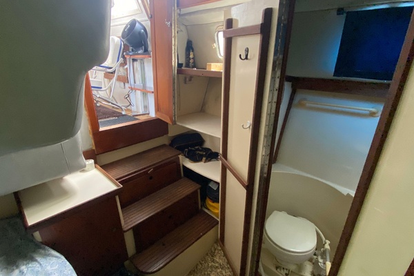 Just Us 34ft Albin Yacht For Sale