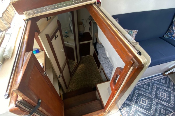 Just Us 34ft Albin Yacht For Sale