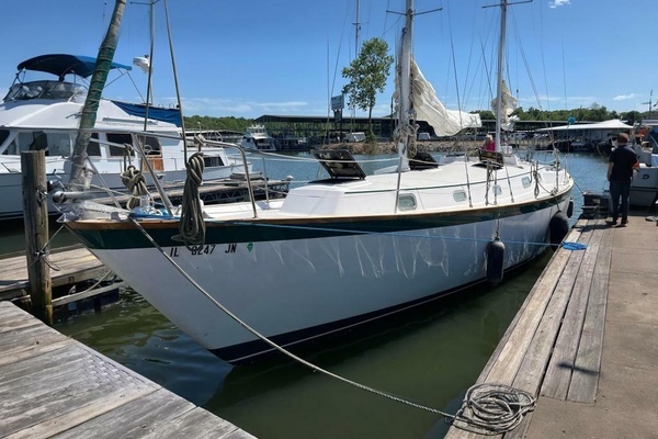 42-ft-Pearson-1978-424-Peregrine Grand Rivers Kentucky United States  yacht for sale