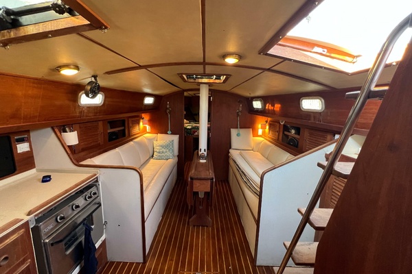 Peregrine 42ft Pearson Yacht For Sale