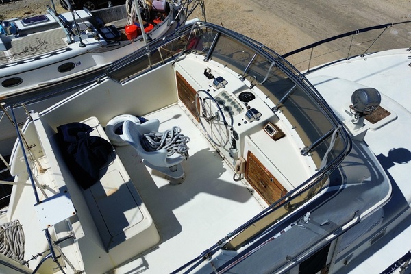 42ft Hatteras Yacht For Sale