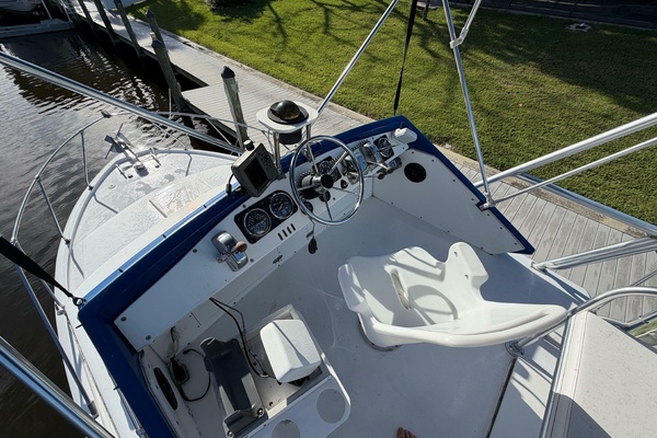 My Time 31ft Chris Craft Yacht For Sale