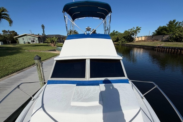 Photo of the 1973 Chris-Craft 31 Commander "My Time"