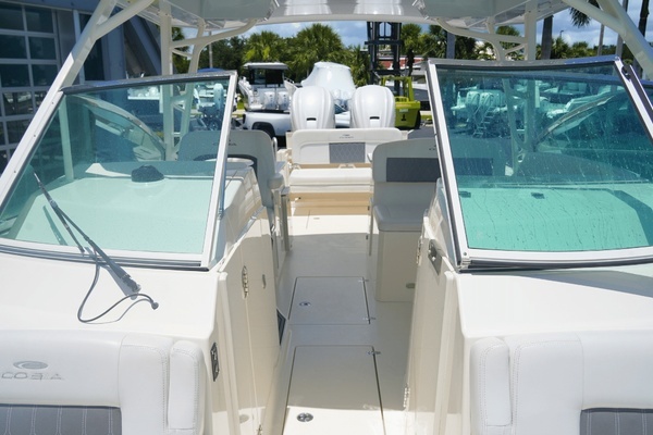 2021 Cobia 33