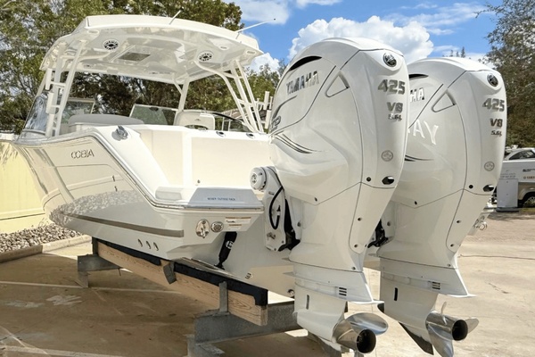 33ft Cobia Yacht For Sale