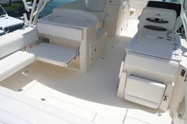 2021 Cobia 33