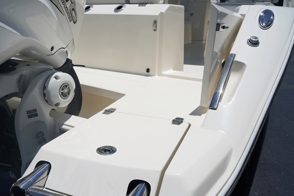 2021 Cobia 33