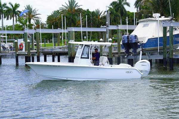 24ft Sea Hunt Yacht For Sale