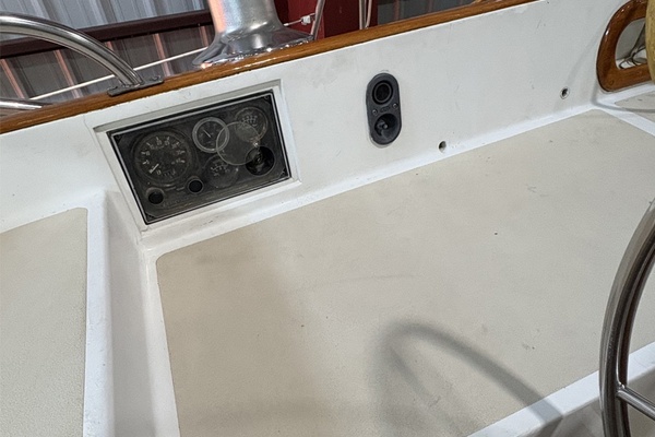 Cockpit to Port, In Shed