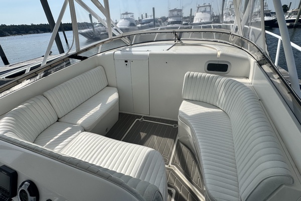2002 Intrepid 38