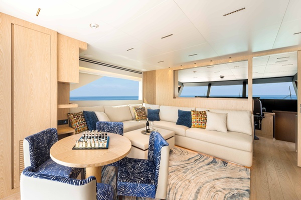 FD110 007 110ft Horizon Yacht For Sale