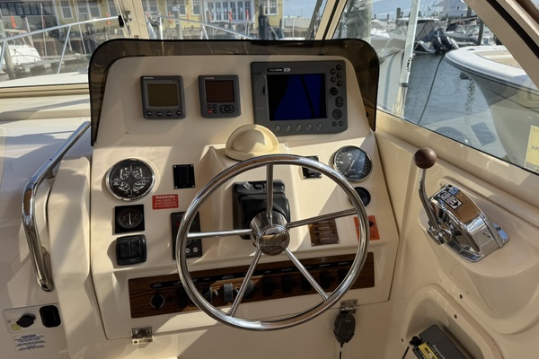 Blue Moon 30ft Mainship Yacht For Sale