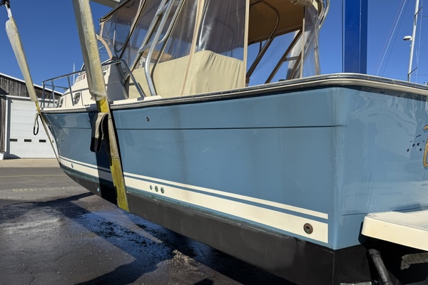 Blue Moon 30ft Mainship Yacht For Sale