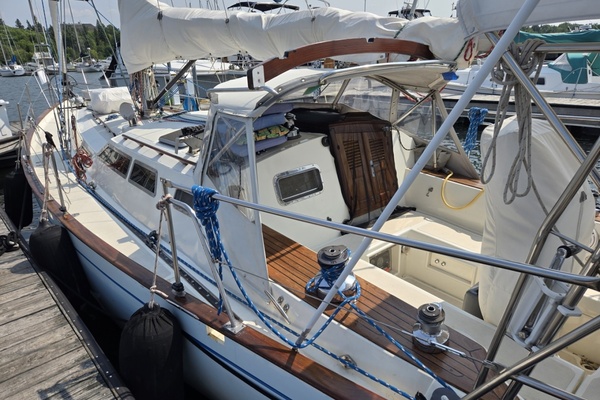 39ft Westsail Yacht For Sale