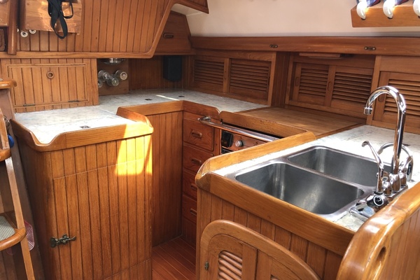 39ft Westsail Yacht For Sale