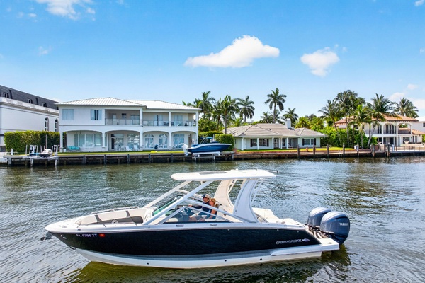 27ft Chaparral Yacht For Sale