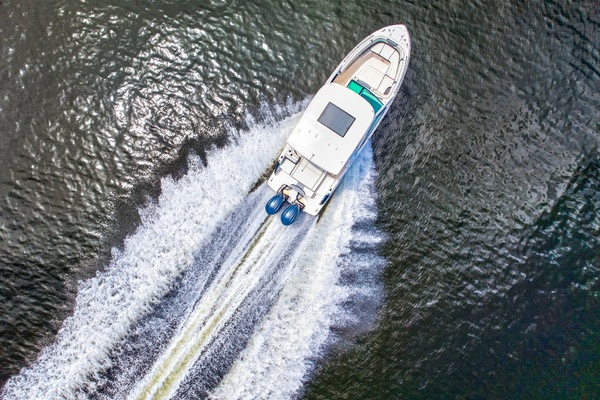 27ft Chaparral Yacht For Sale
