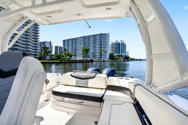 27ft Chaparral Yacht For Sale