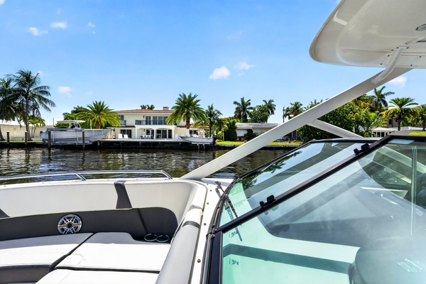 27ft Chaparral Yacht For Sale