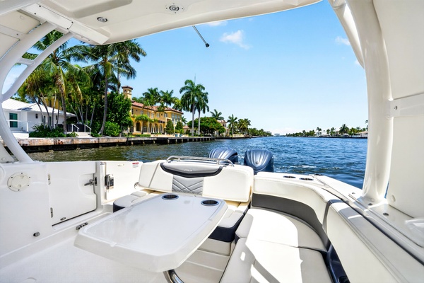 27ft Chaparral Yacht For Sale