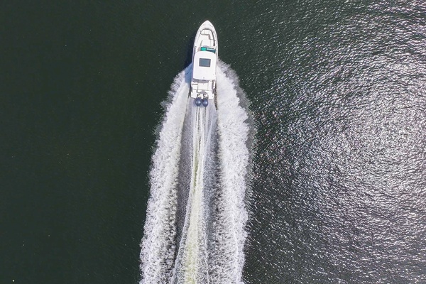 27ft Chaparral Yacht For Sale