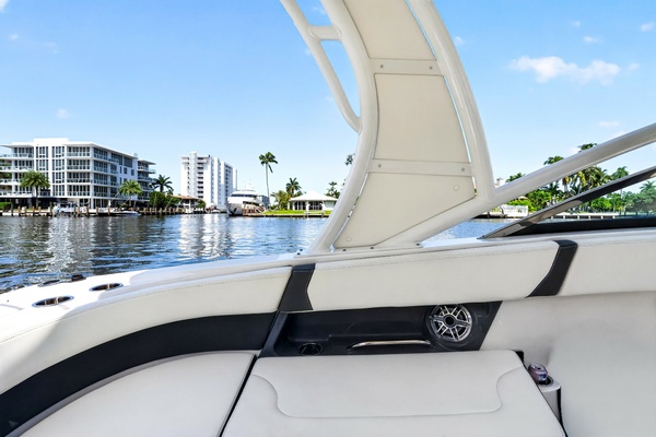 27ft Chaparral Yacht For Sale