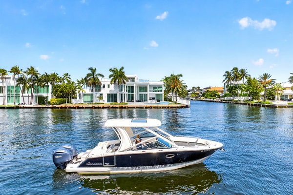 27ft Chaparral Yacht For Sale