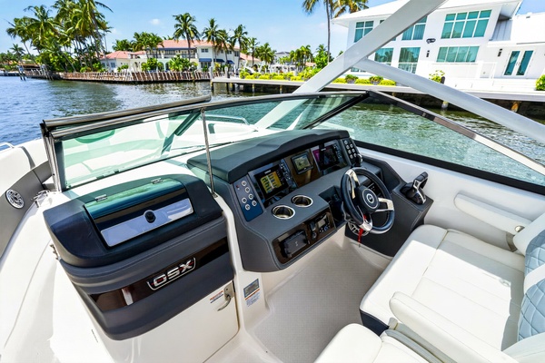 27ft Chaparral Yacht For Sale